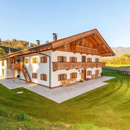 Apartment Staffen *